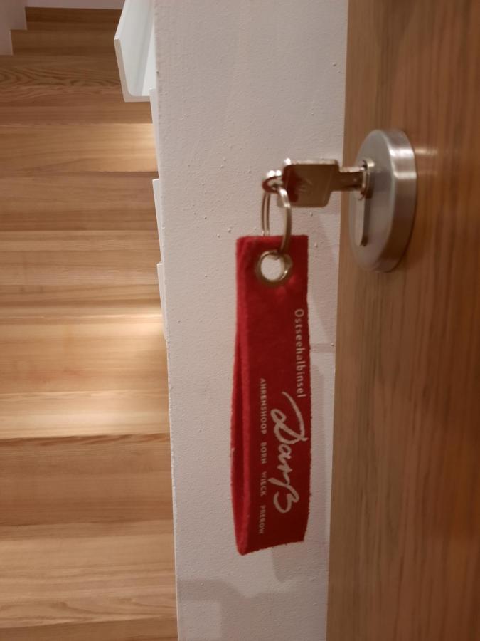 Ferienwohnung Rote Kate Born Kültér fotó